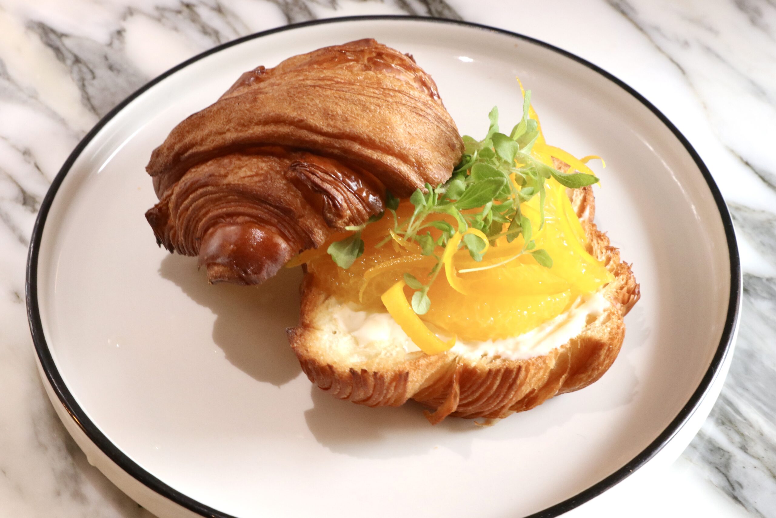 Seasonal Fruit Sandwich